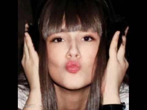 В грузинском интерьере должно быть не менее 12 зеркал В грузинском интерьере должно быть не менее 12 зеркал