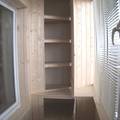 Как выбрать угловой шкаф на балкон