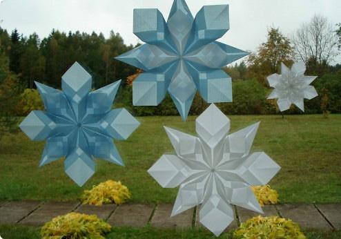Снежинка оригами из 8 модулей
