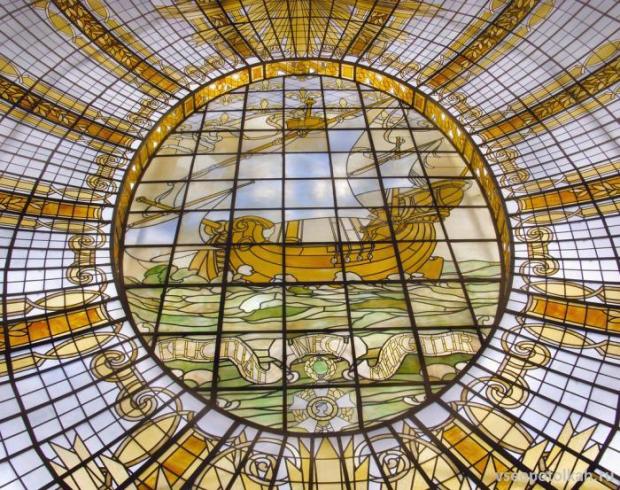 Витражный потолок для детской комнаты