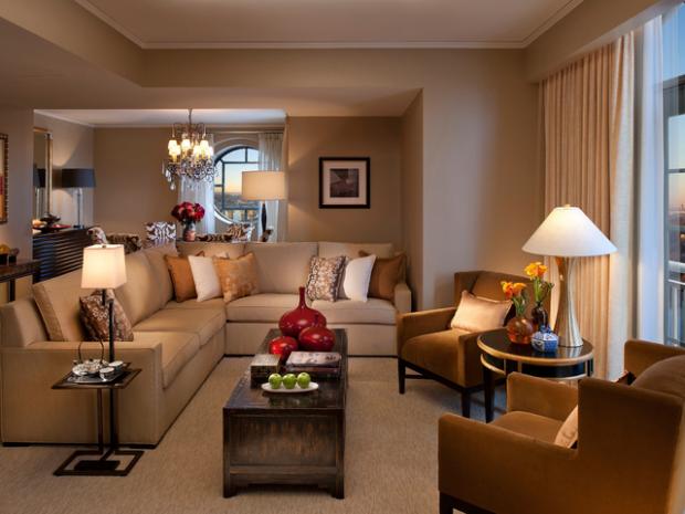 Гостиная смежная с зоной отдыха