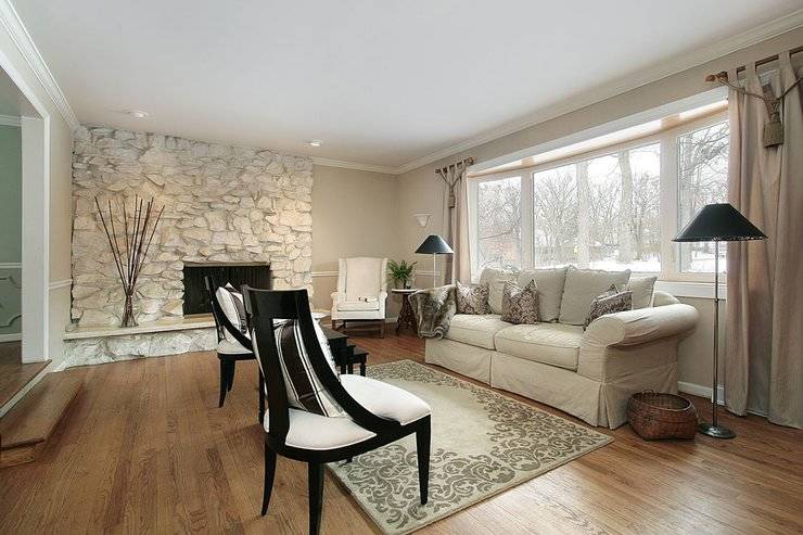 Гостиная в камне для большой семьи