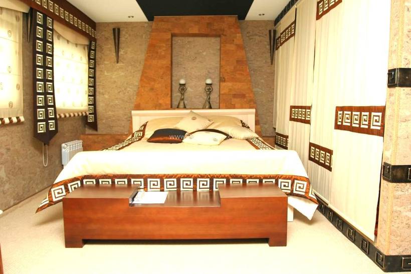 Орнамент меандр в греческом интерьере