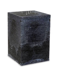 Черные восковые свечи: обрядный аксессуар