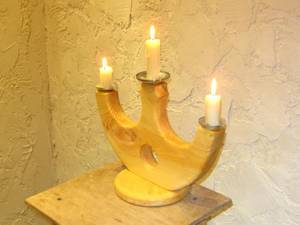 Подсвечники из дерева: история огромной эпохи Подсвечники из дерева: история огромной эпохи